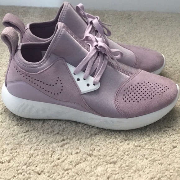Nike Shoes - Pink Nike Tennis Shoes